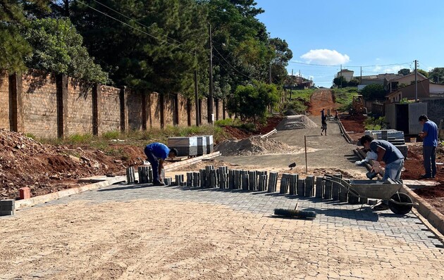 Prefeitura vem realizando projetos de pavimentação por toda a cidade
