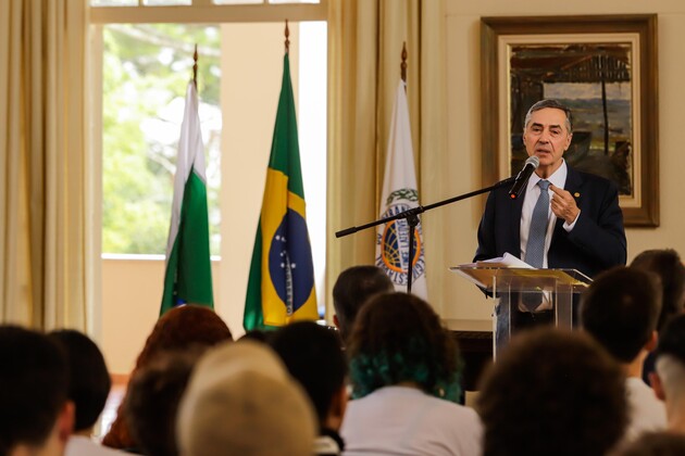 Barroso também parabenizou o Paraná por ter a melhor educação pública do Brasil