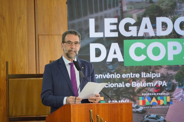 Enio Verri participou do anúncio, nesta segunda-feira (6), em Brasília