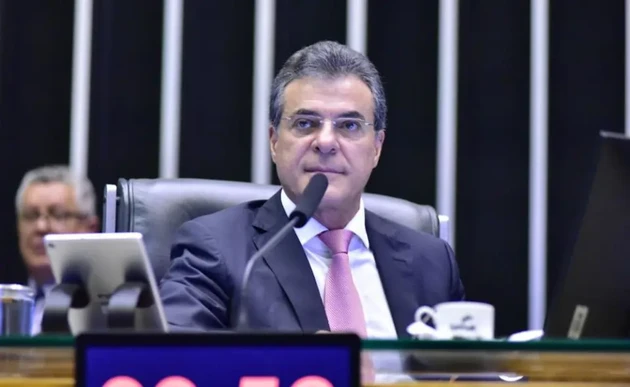 Richa já foi prefeito e vice-prefeito da capital, além de ser ex-governador do Paraná