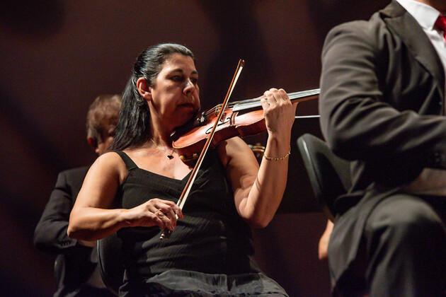 Fundada no ano de 1985, a Orquestra Sinfônica do Paraná é a primeira e maior orquestra pública do Estado.