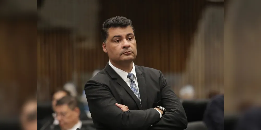 Deputado publicou o texto em suas redes sociais