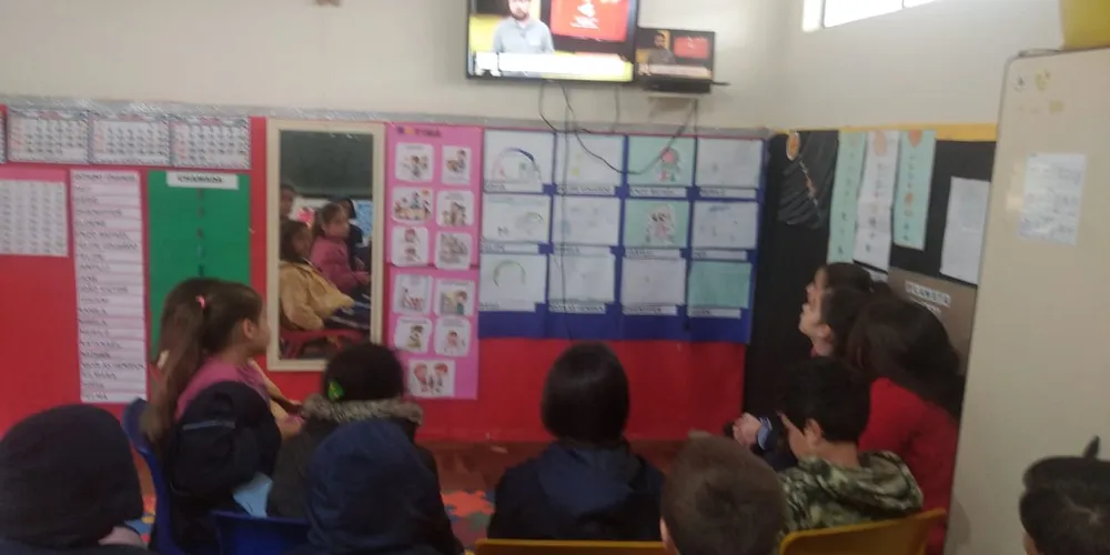 Projeto traz série de videoaulas históricas para contribuir com alunos da região