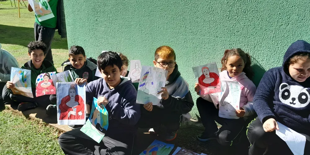 Educandos percorreram obras e vida de uma referência brasileira na área