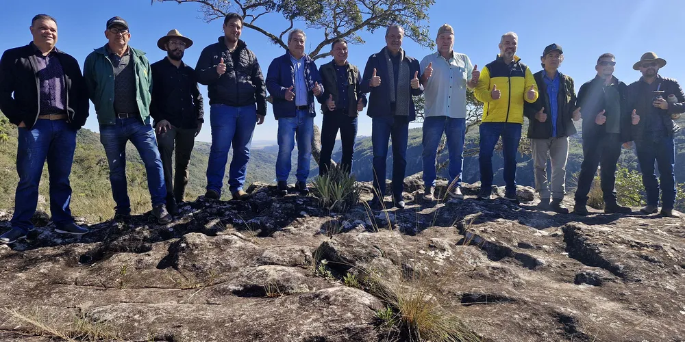 A prefeitura, por meio da Secretaria do Turismo, cuidará do atendimento aos visitantes.