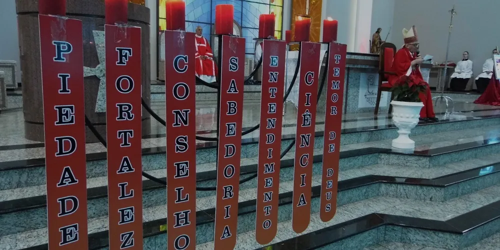 A 23ª Festa do Divino reuniu, neste domingo (19), mais de 300 pessoas.