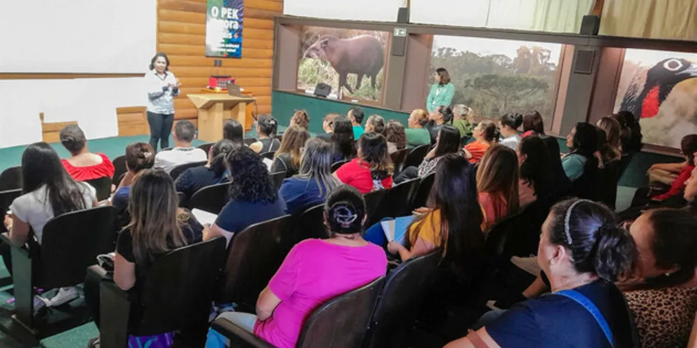 A ideia é que os professores levem o conteúdo para as salas de aula.