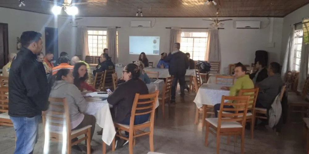 Foram avaliados o tempo de resposta de cada entidade