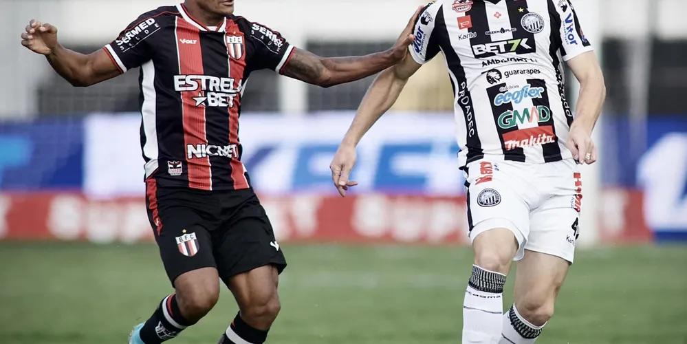 Operário teve maior posse de bola, mas acabou derrotado no fim da partida