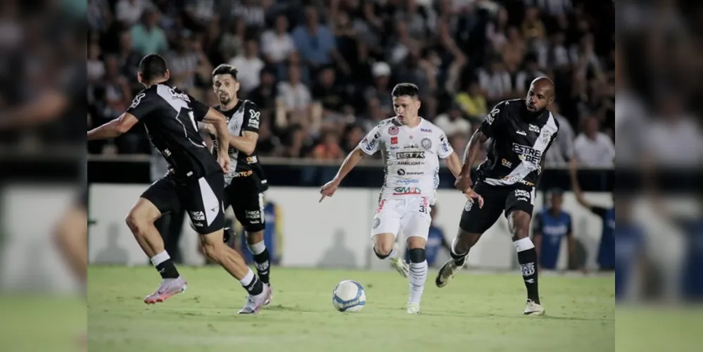 Partida terminou no empate e com um ponto para cada time