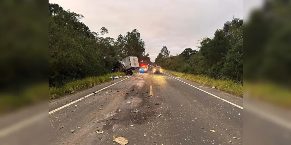 Pista ficou totalmente bloqueada para realização de perícia