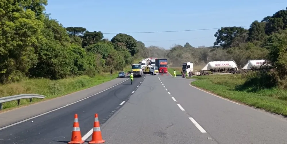 Acidente aconteceu no KM 124, próximo a uma fábrica de cimento