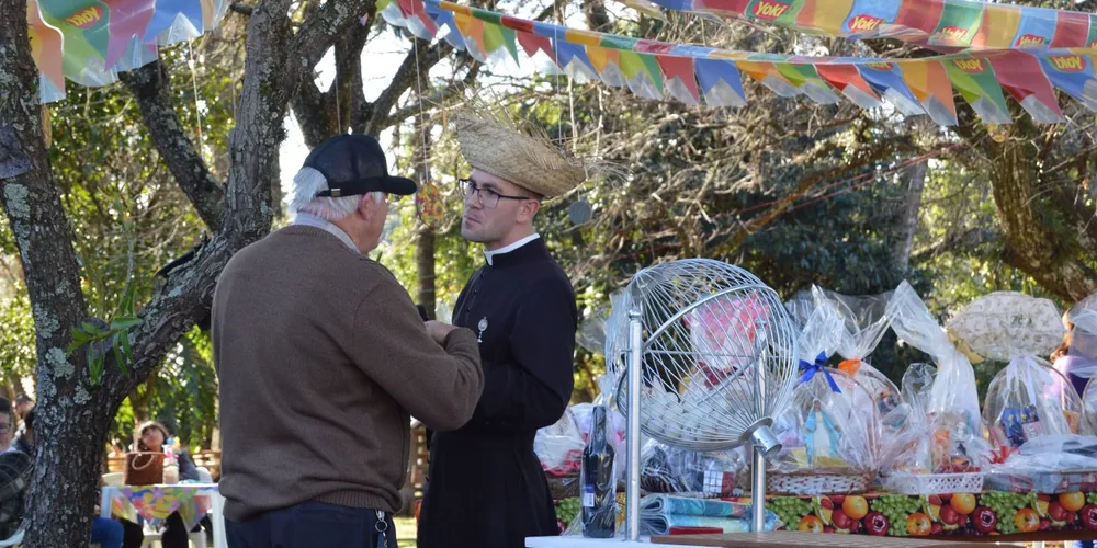 Festança foi transferida para o sábado seguinte, 20, das 14h às 21h
