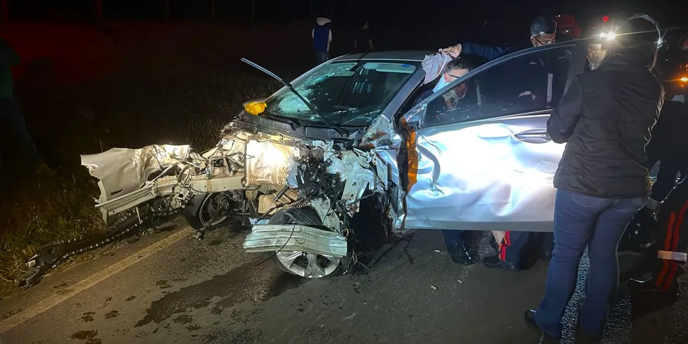 Caminhão também se envolveu no grave acidente