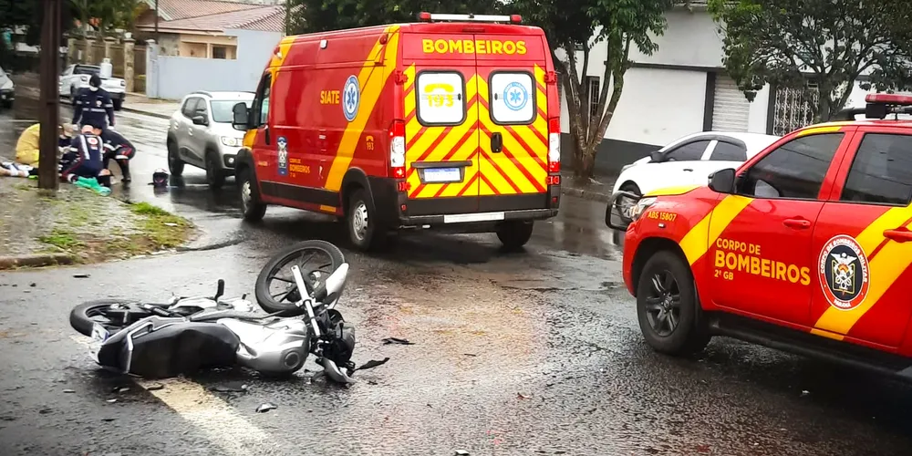 Equipes do Corpo de Bombeiros e do Samu foram acionadas para a ocorrência