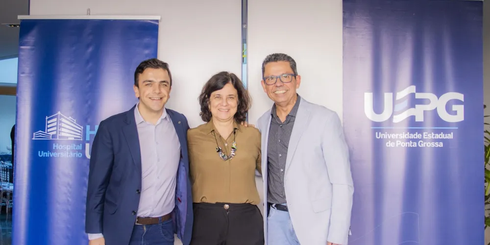 Aliel, ministra da Saúde e reitor da UEPG