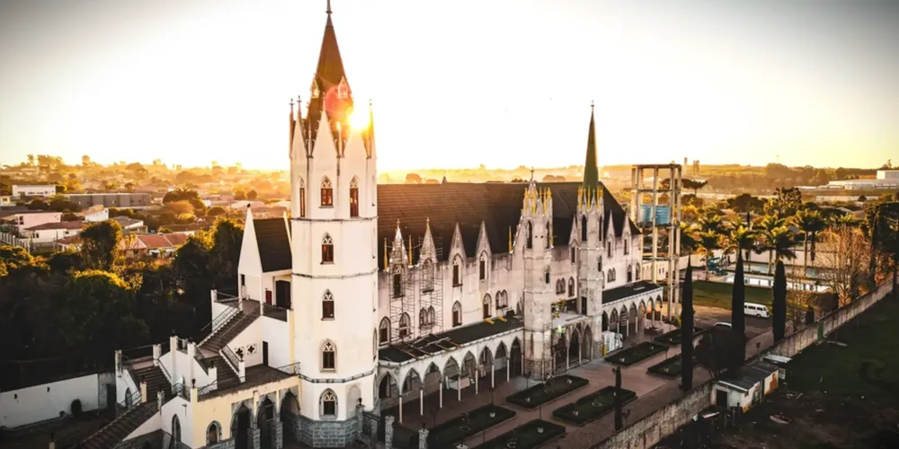 Capela está localizada na região de Uvaranas