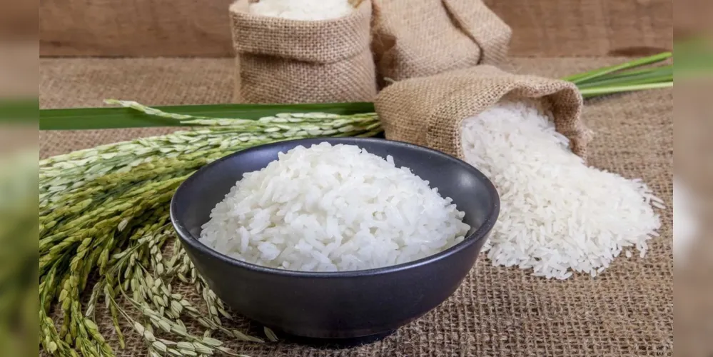 Compra do arroz objetiva mitigar o desastre climático no Rio Grande do Sul