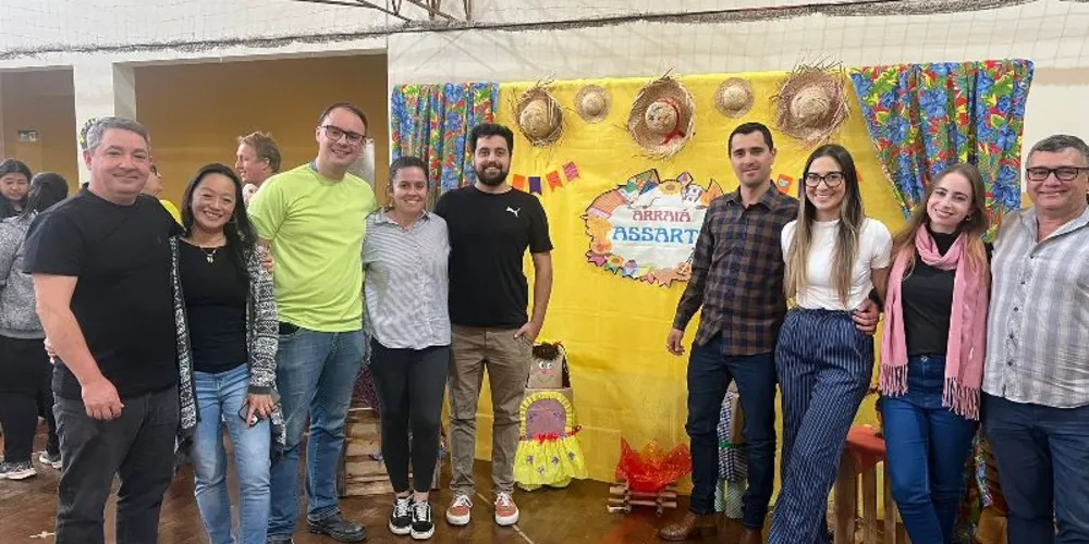 Eles estiveram na Associação Artesanal do Excepcional de Ponta Grossa (ASSERTE) para ajudar na reforma da instalação elétrica da sede