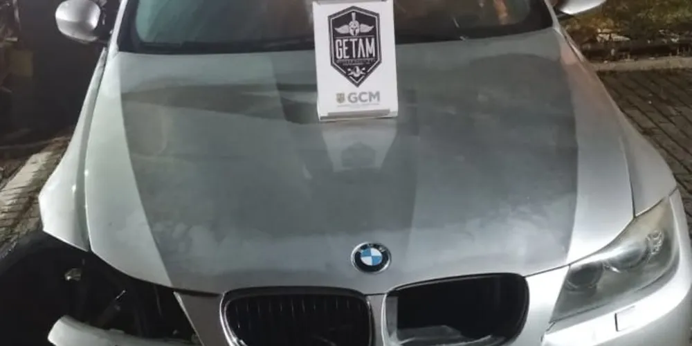 Veículo foi guinchado e levado para a delegacia