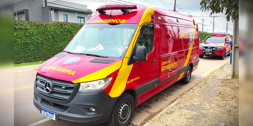 Equipes do Corpo de Bombeiros foram acionadas para a ocorrência