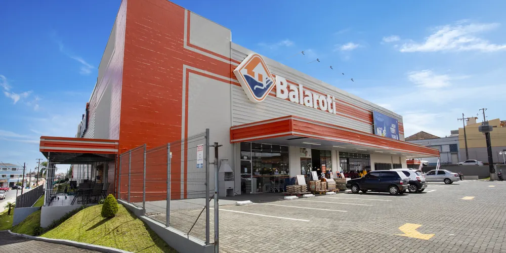 Balaroti venderá produtos abaixo do preço de custo em PG