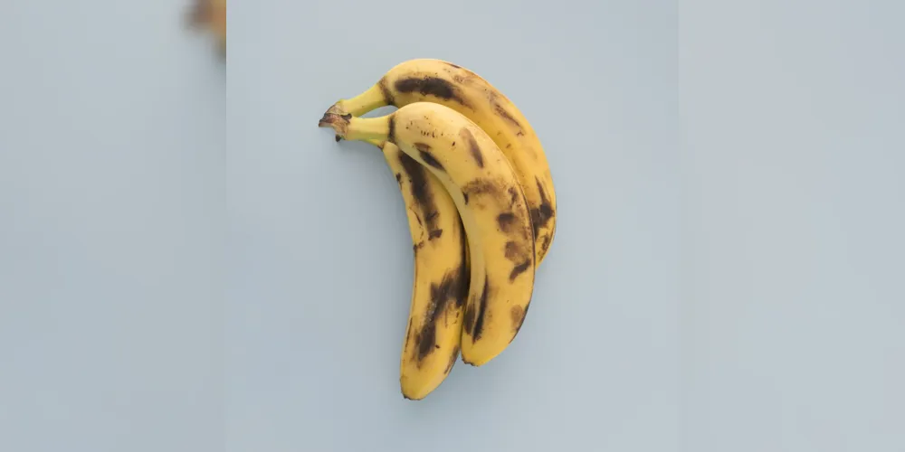 A farinha da casca de banana contém o antioxidante luteína (que ajuda a reduzir o envelhecimento celular)