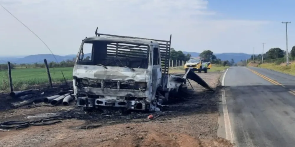 Condutor do caminhão não se feriu