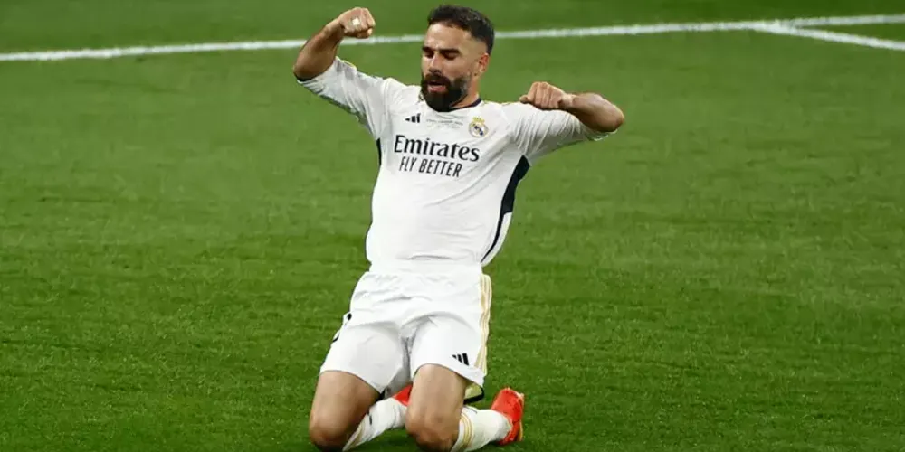 Carvajal comemora o gol pelo Real Madrid