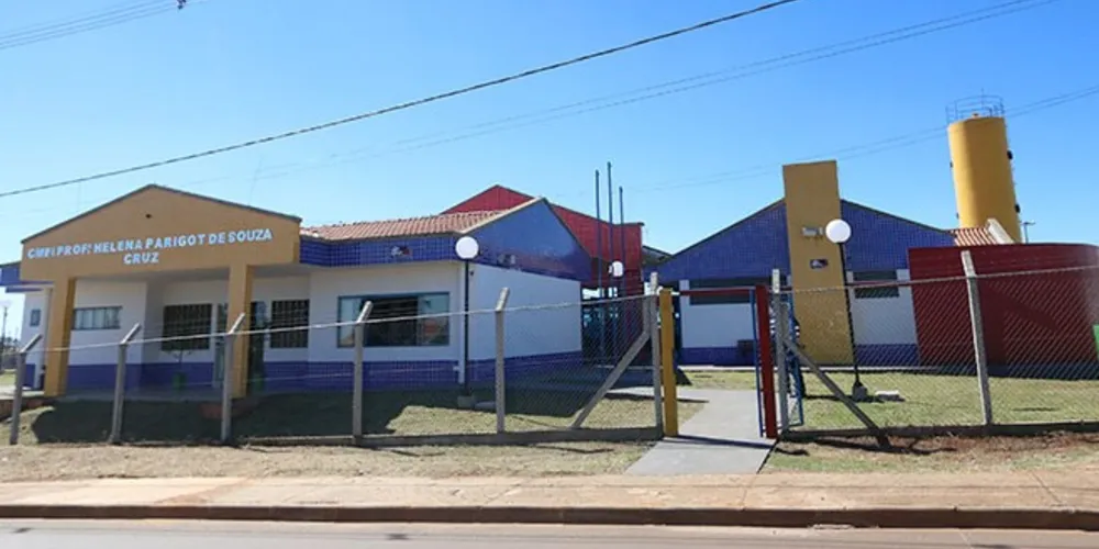 CMEI Professora Helena Parigot de Souza Cruz fica no Parque dos Pinheiros, no Cará-Cará