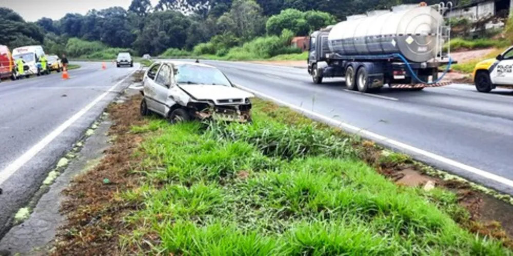 Veículo acidentado tem placas da cidade de Verê (PR)