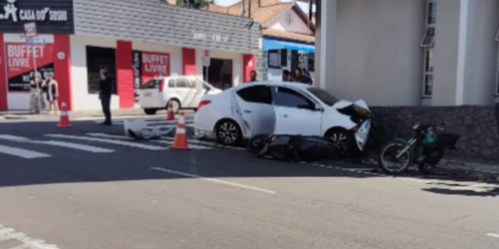 Acidente ocorreu por volta das 11h30 desta quinta