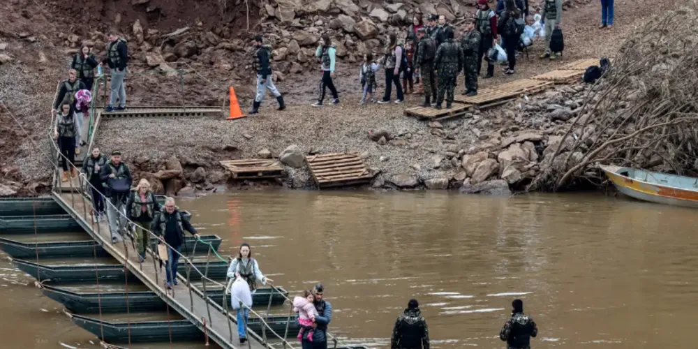 Travessias foram levadas com a forte correnteza