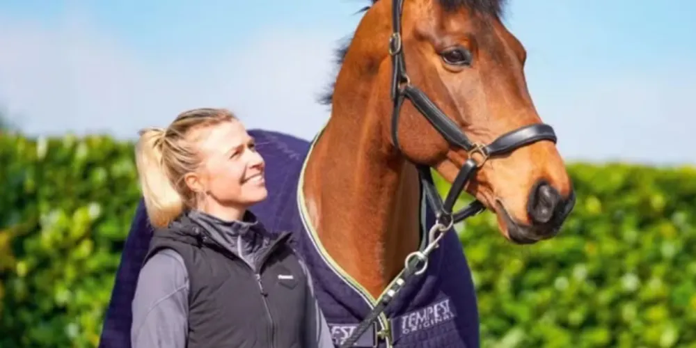 Georgie Campbell morreu neste domingo após acidente com cavalo