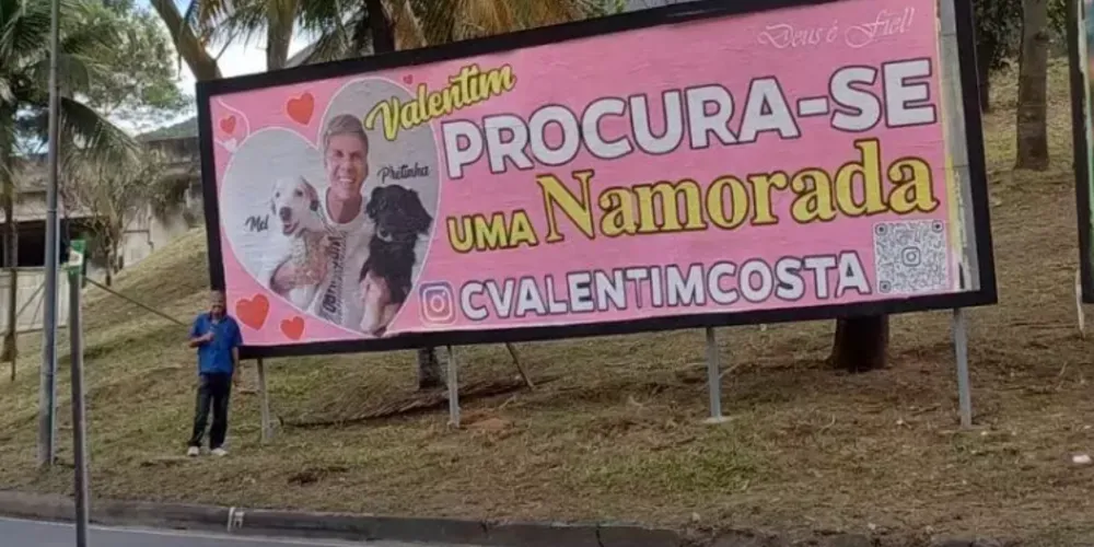Outdoor de Carlos Valentim na Zona Oeste do Rio de Janeiro