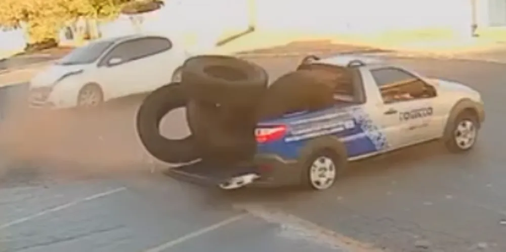 A colisão ocorreu por volta das 7h50 da manhã