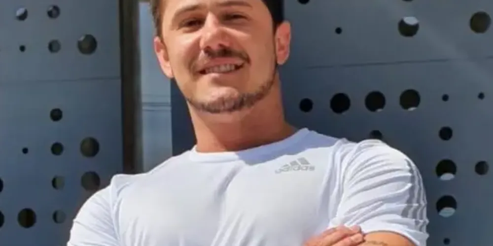 Ele deixa esposa e três filhos pequenos