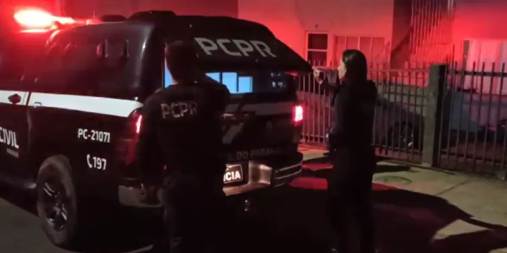 Durante as buscas foram apreendidos celulares dos investigados, que serão submetidos à perícia