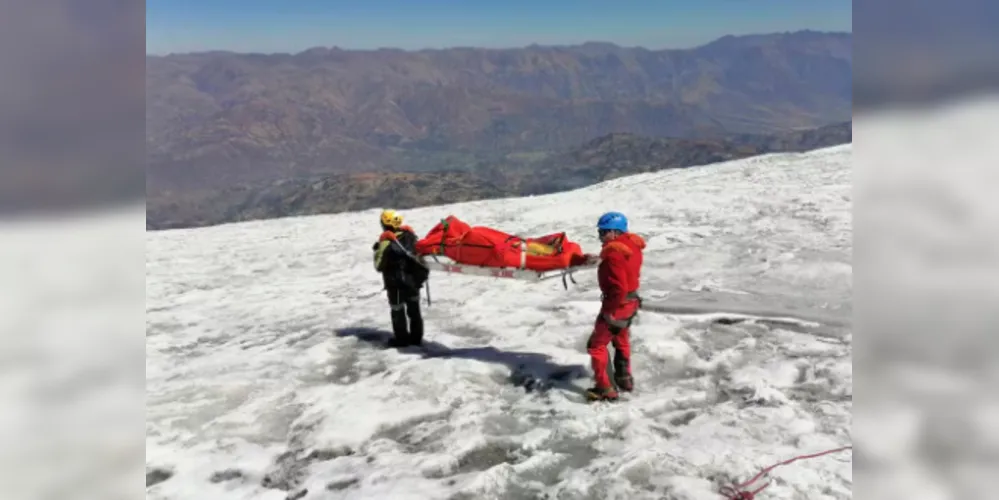 Corpo do alpinista William Stampfl foi encontrado após 22 anos, em montanha peruana