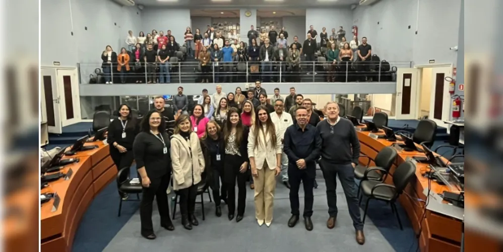 O encontro realizado em Ponta Grossa contou com a presença de representantes da Cohapar