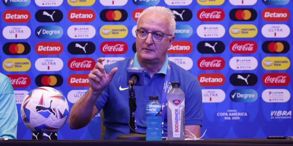 Dorival Júnior participa da entrevista em Los Angeles