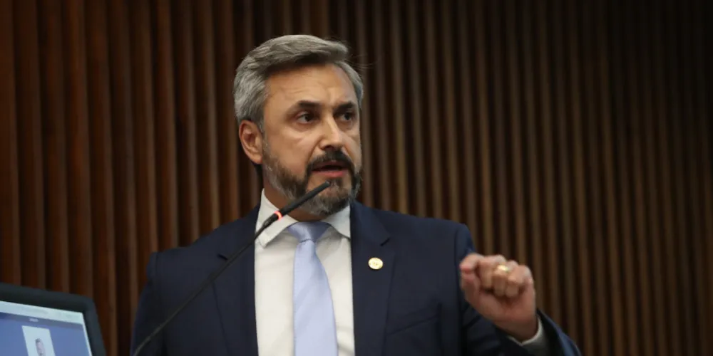 Fabio Oliveira é deputado estadual pelo Podemos