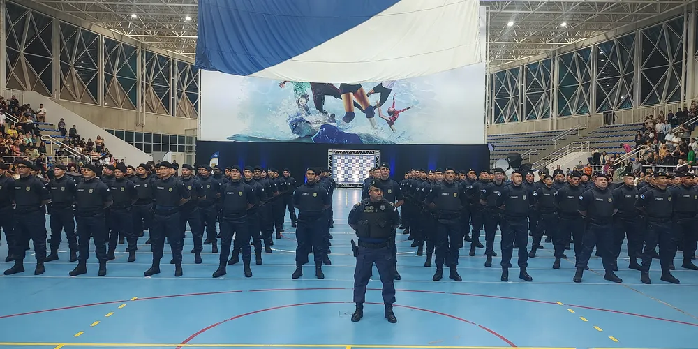 Cerimônia formou 100 novos guardas