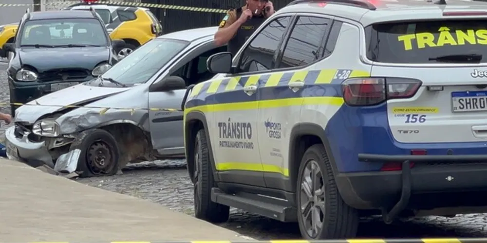 Acidente aconteceu na manhã desta segunda-feira (14)