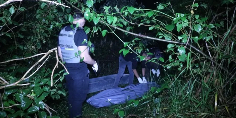 Corpo foi encontrado no início da noite de ontem