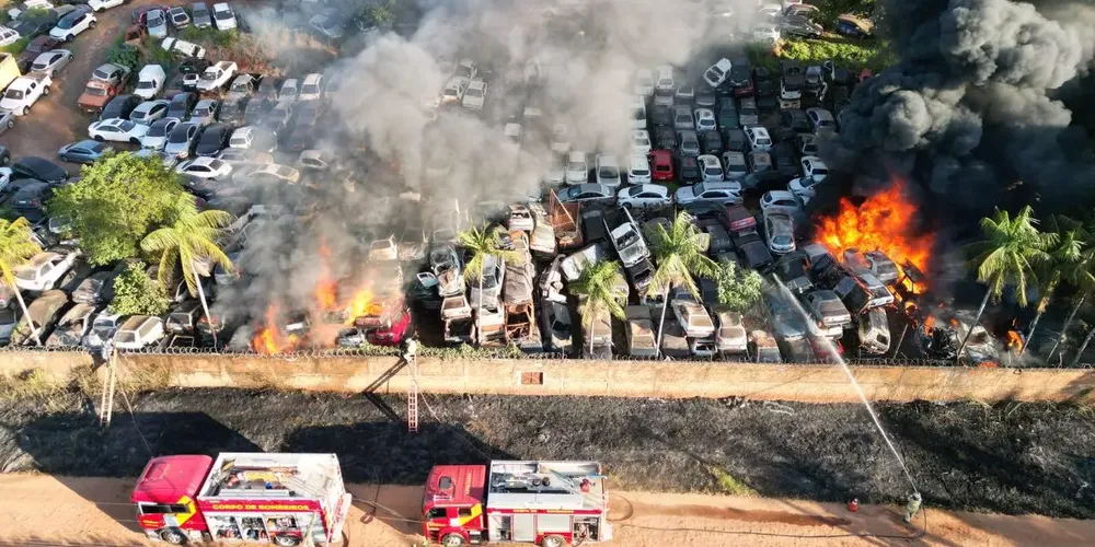 Combate ao incêndio teve apoio de brigadistas de Cambé e Ibiporã