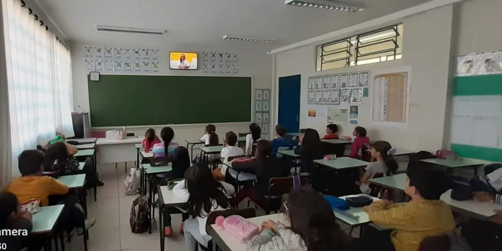Professora destacou que alunos se sentiram mais leves e alegres com proposta da aula