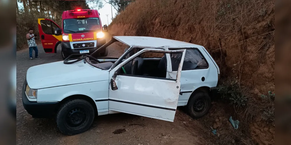 Uma bebê de dois meses e um menino de quatro anos estavam entre os ocupantes do carro