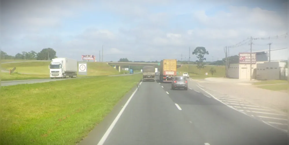 Interdição acontece no km 115, da BR-277