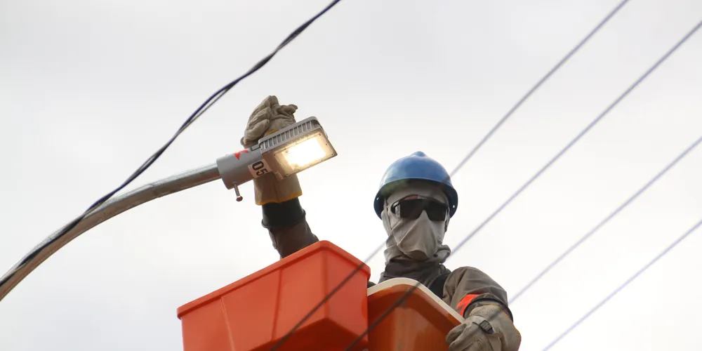 Na última semana, mais de 500 novos pontos de iluminação foram instalados